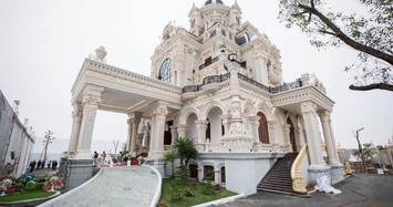Bên trong lâu đài đồ sộ ở Nam Định bị rao bán gần 600 tỷ