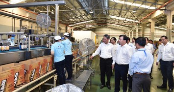 Phó Thủ tướng Trịnh Đình Dũng thăm nhà máy nước khoáng Vĩnh Hảo