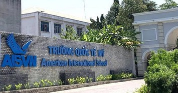 Trường Quốc tế ISHCMC phát sách tả cảnh 'giường chiếu' cho học sinh 