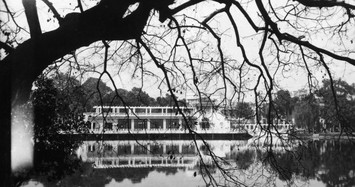 Loạt ảnh độc về nhà Thủy Tạ bên hồ Gươm xưa