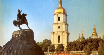 Loạt ảnh tráng lệ về thành phố Kiev những năm 1980 qua bưu thiếp Liên Xô
