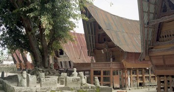 Khám phá cuộc sống của cư dân “Việt cổ” ở đảo Sumatra năm 1998