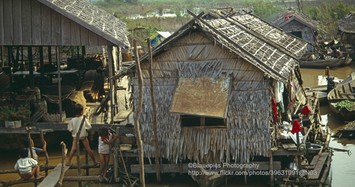 Cuộc sống trên biển hồ ở Campuchia năm 1993