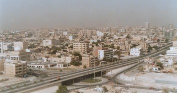 Đất nước Qatar thập niên 1980 trông "bụi bặm" như nào?