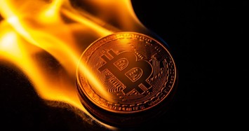 Giá Bitcoin hôm nay 9/7: Bitcoin sắp trở lại đỉnh cũ 13.880 USD 