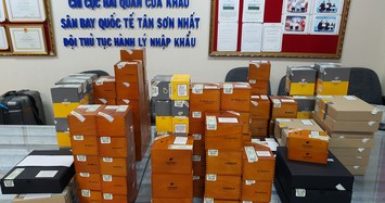 Bắt 3 va ly chứa gần 2.500 điếu xì gà nhập lậu về sân bay Tân Sơn Nhất