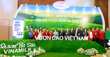 Vinamilk tài trợ chính cho các đội tuyển bóng đá quốc gia Việt Nam