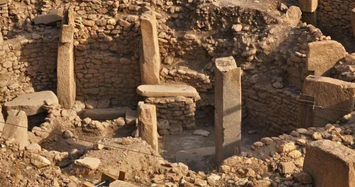 Video phát hiện cổ mộ Đô Lan 1.500 năm “Cửu tầng yêu tháp”