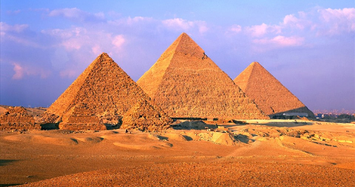 Loạt ảnh hiếm soi rõ bên trong kim tự tháp Ai Cập