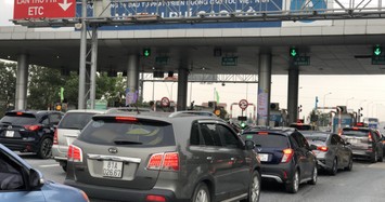 Video: Hà Nội sẽ xả trạm thu phí khi ùn tắc dịp nghỉ lễ 30/4-1/5