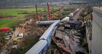 Toàn cảnh vụ hai đoàn tàu va chạm gây thương vong ở Hy Lạp