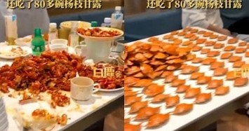 'Hoảng hồn' xem video 7 khách Trung Quốc ăn buffet hết 300 con cua