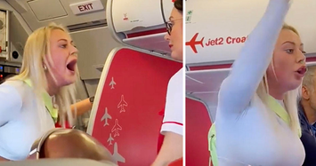 Cặp đôi làm 'chuyện ấy' trên máy bay khiến hành khách ngượng chín mặt 
