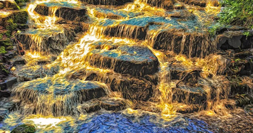 Bất ngờ 'dòng sông vàng' lấp lánh xuất hiện tại Nam Phi