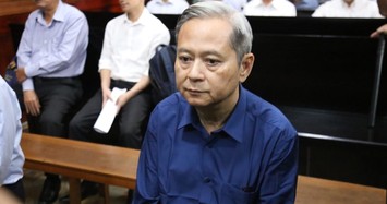 Cựu Phó chủ tịch TP HCM Nguyễn Hữu Tín gầy hơn, tóc bạc trắng sau 1 năm bị tạm giam