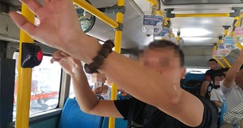 Người đàn ông biến thái thủ dâm trên xe buýt ở Hà Nội 