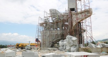 Huyện nghèo ở Quảng Nam xây tượng đài chục tỷ đồng