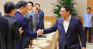 Thủ tướng Phạm Minh Chính: Ngành ngân hàng cần nỗ lực vượt qua khó khăn