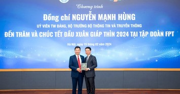 Bộ trưởng Nguyễn Mạnh Hùng: 'FPT hãy dùng công nghệ để biến Việt Nam hóa rồng, hóa hổ' 