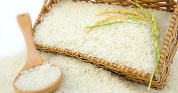 Cổ phiếu các doanh nghiệp ngành gạo: Lao dốc và hủy niêm yết
