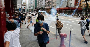 Hàng nghìn người biểu tình ở Hong Kong phản đối dự luật an ninh mới