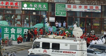 Bên trong khu chợ nổi tiếng Bắc Kinh là ổ dịch COVID-19 mới
