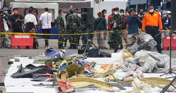 Danh tính những nạn nhân đầu tiên trong thảm họa rơi máy bay tại Indonesia
