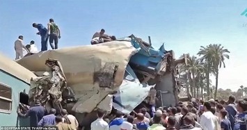 Hình ảnh tai nạn tàu hỏa thảm khốc ở Ai Cập