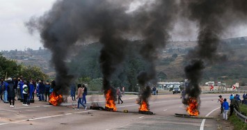 Toàn cảnh Nam Phi chìm trong bạo loạn tồi tệ