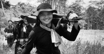 Ảnh quý giá về vẻ đẹp bất khuất của phụ nữ Việt trong thời chiến