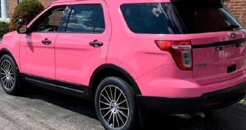 Ford Explorer khoác áo hồng giá chỉ khoảng 400 triệu đồng