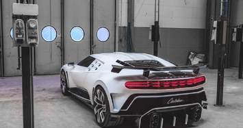 Siêu xe Bugatti Centodieci có giá 320 tỷ đồng, 1 năm mới có xe