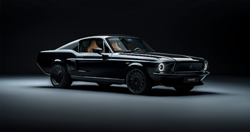 Ford Mustang cổ đời 1967 thành siêu xe điện khủng