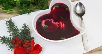 Có gì đặc biệt trong đặc sản súp borscht đỏ ngày lễ Giáng sinh của Ba Lan?
