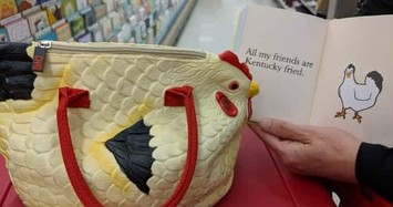Vì sao túi xách hình con gà gây sốt giới trẻ?
