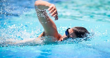 Vì sao bé trai nhiễm virus HPV ở bể bơi?
