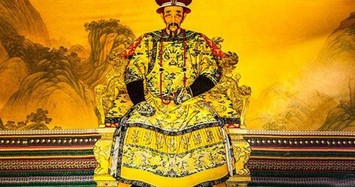 Vì sao long bào của hoàng đế Trung Quốc không bao giờ được giặt giũ?
