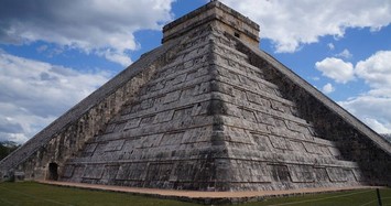 Âm thanh bí ẩn vọng ra từ kim tự tháp của người Maya