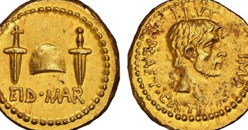 Đồng xu vàng ròng in hình hung thủ ám sát tướng La Mã 
