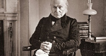 Vì sao Tổng thống Mỹ John Quincy Adams tin Trái đất rỗng?