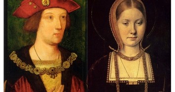 Vì sao nhà vua đa tình nhất nước Anh kiên quyết ly hôn vợ đầu?