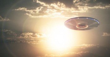 Lầu Năm Góc từng chi 22 triệu USD bí mật điều tra về UFO
