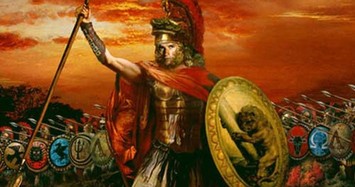 Biết gì về số phận kẻ dám ném quả táo vào Alexander Đại đế?