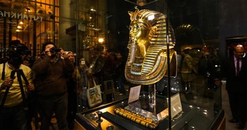 Pharaoh Ai Cập được chôn cất cùng 2 'người đồng hành đặc biệt'