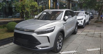 Xe ôtô Trung Quốc nhập về Việt Nam bất ngờ tăng vọt 
