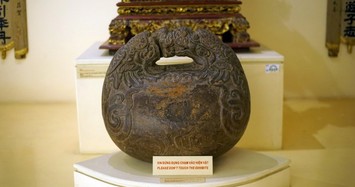 Tận mục chiếc mõ khổng lồ chạm hình rồng của triều Nguyễn