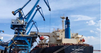 Thêm 1 tàu cỡ lớn của HPG chở 86.000 tấn than từ Úc về cảng Hoà Phát Dung Quất
