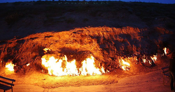 Vì sao ngọn lửa cháy 4.000 năm không tắt ở đất nước Azerbaijan?