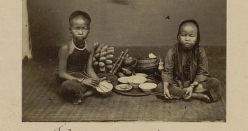 Tuổi thơ trẻ em Việt Nam khoảng 100 năm trước như nào?