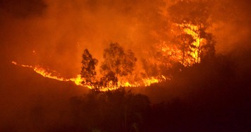 Ảnh: Hơn 2.000 người chữa cháy rừng lớn nhất lịch sử Hà Nội